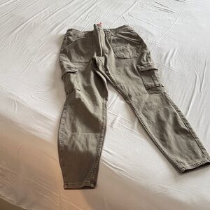 SPANX Women's Cropped Cargo Pants - Olive